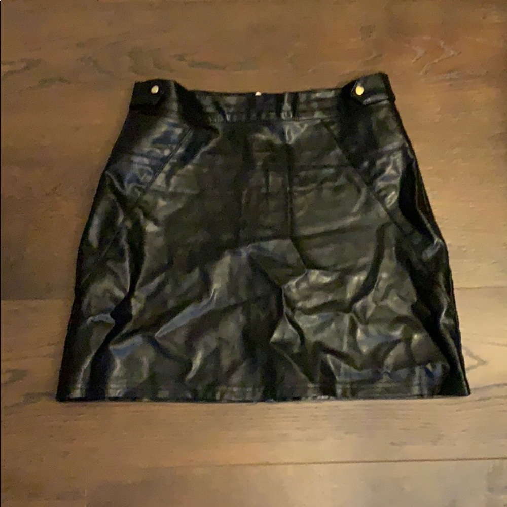 mini skirt